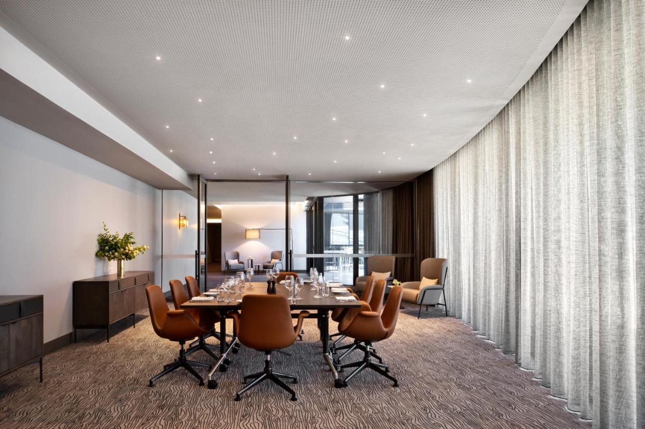 Melbourne Marriott Hotel Docklands Eksteriør bilde The Westin Sydney