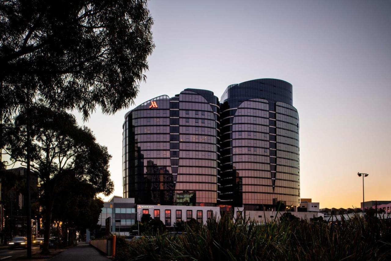 Melbourne Marriott Hotel Docklands Eksteriør bilde The Marriott Melbourne Docklands